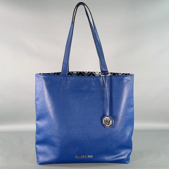 MARIO VALENTINO Blue White Reversible Chevron Pebble Grain Leather Tote Handbag - Picture 1 of 10